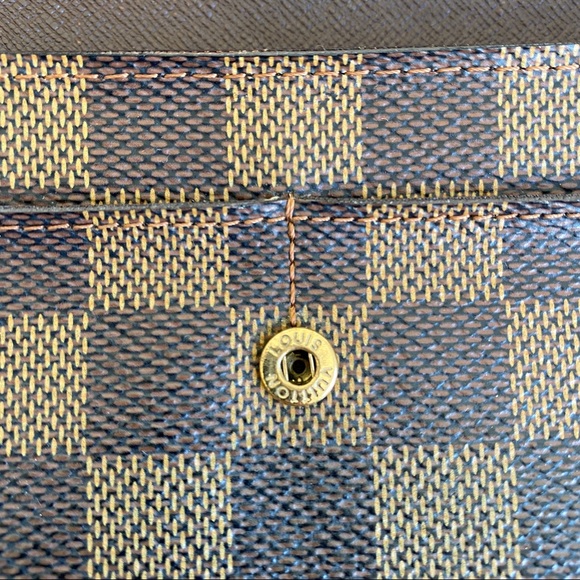 LOUIS VUITTON Damier Ebene Sarah Wallet - Picture 9 of 13
